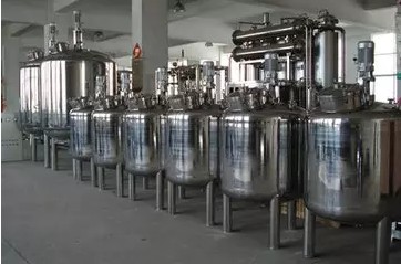 金屬容器