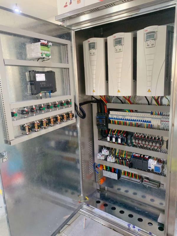 電柜